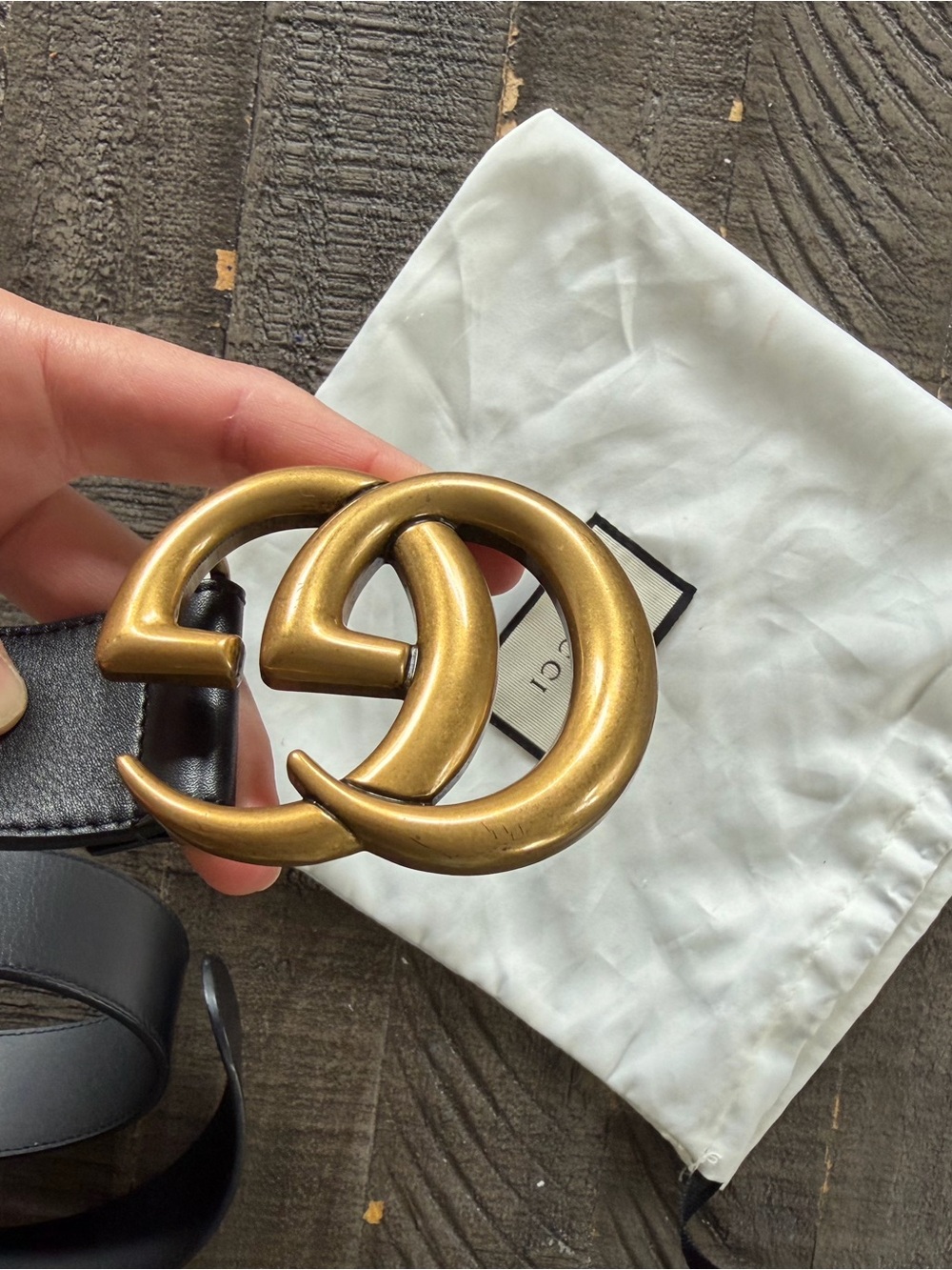 Gucci Black Leather Belt with Antique Gold Double-G Buckle - Picture 6 of 9